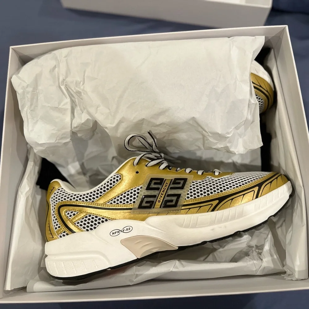 NWT Authentic Men’s Givenchy Sneakers sz 12 - Picture 2 of 5